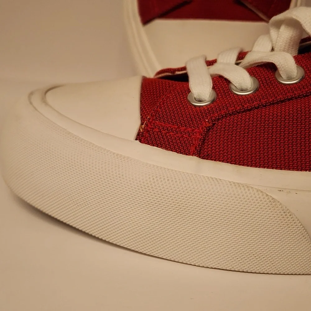 Article No. Red 1007-02 Sneakers Red Canvas with White Accents Men’s Size 8 - Picture 11 of 15